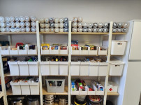 앵글을 활용한 정리 수납